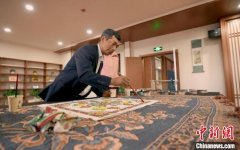 新疆英吉沙“模戳土印花布”：传统手艺记录糊口之
